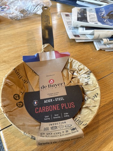 Carbone plus de - de, buyer
